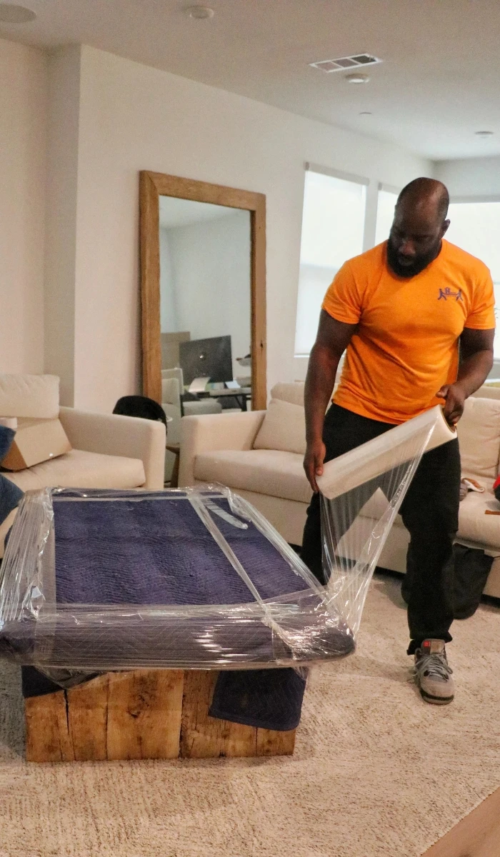 Helpful Moving team serving Lake Forest neighborhoods